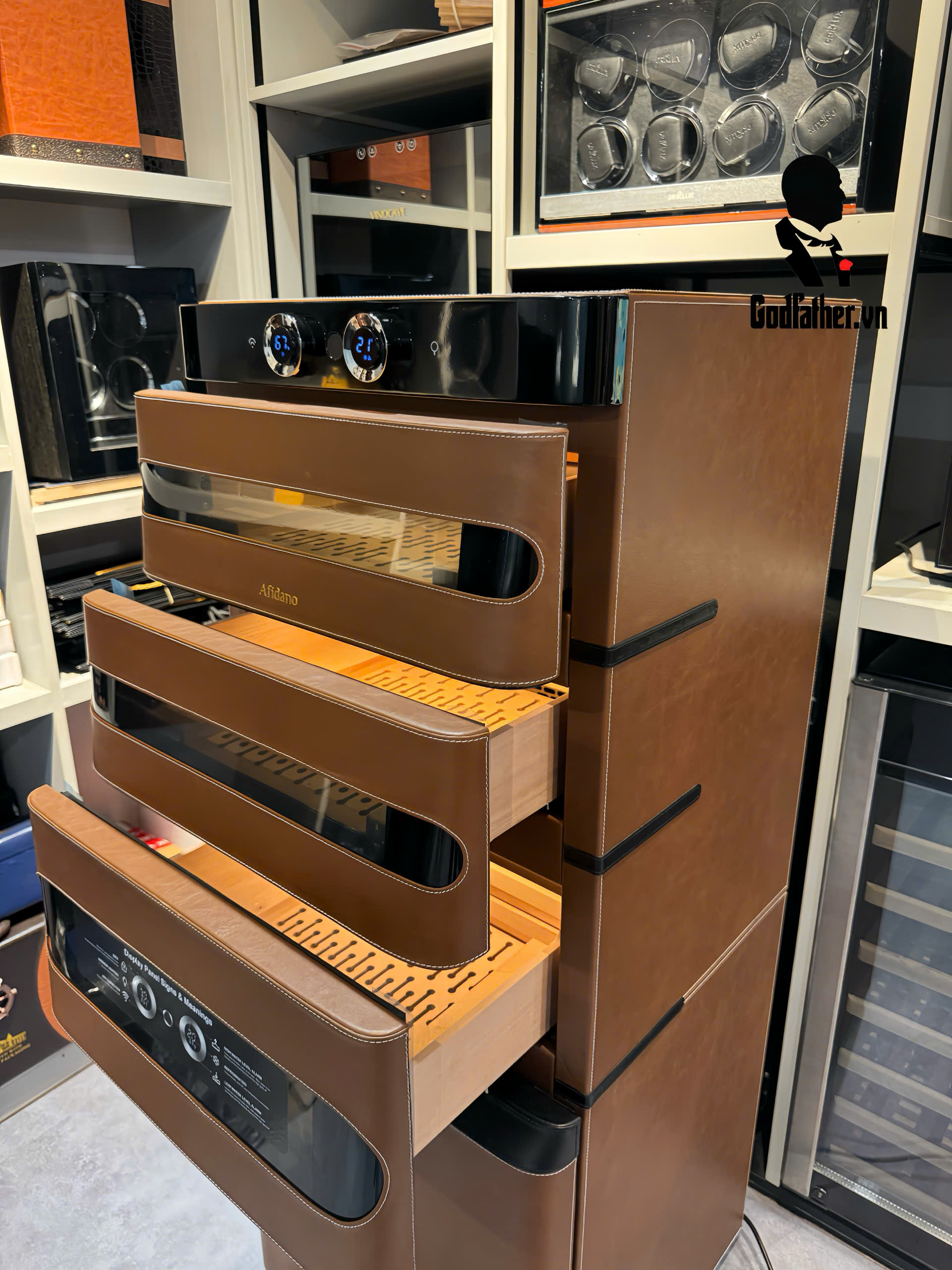 Bố trí ngăn tủ cigar Afidano L5